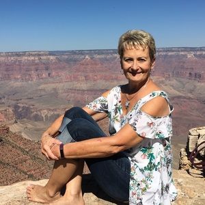 Meet your Posher, Anne